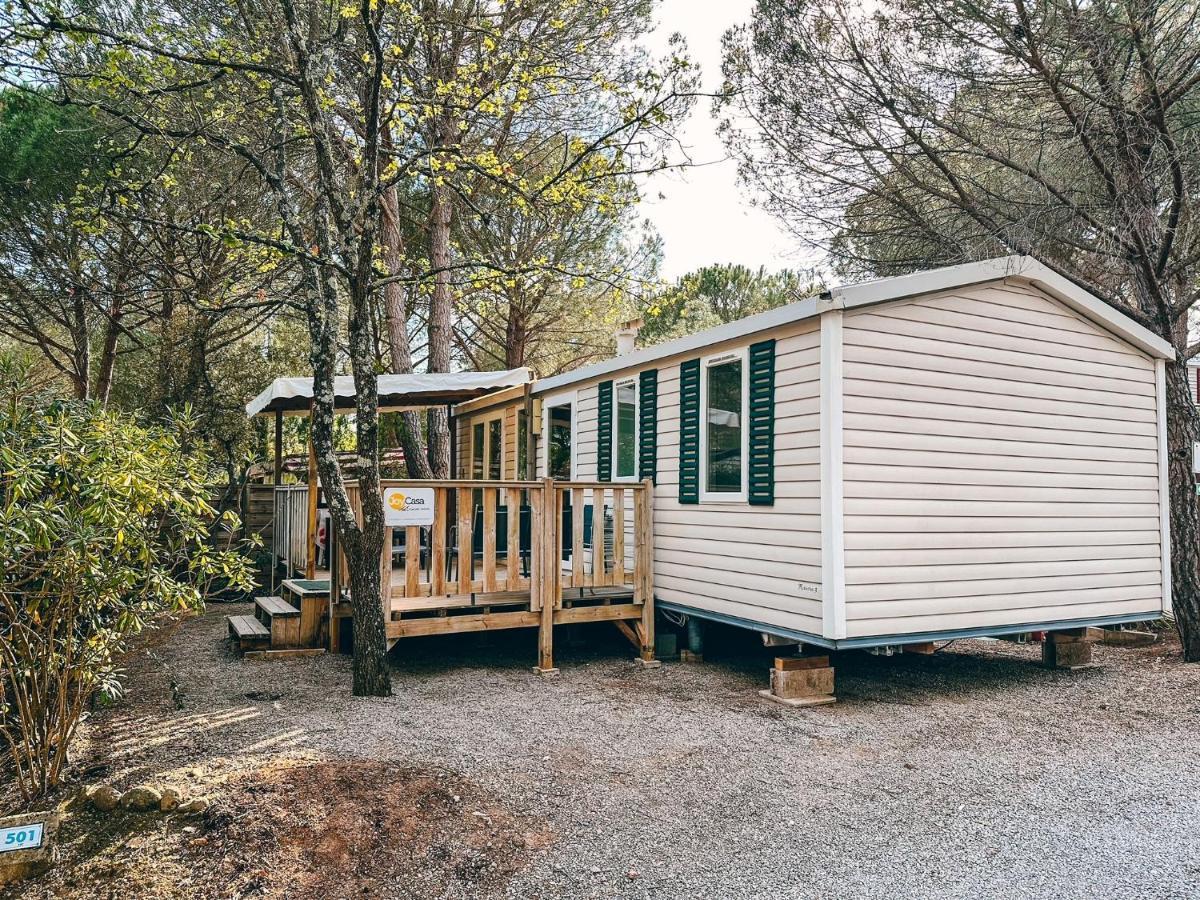 3 Bedroom Chalets Camping Lei Suves - Joycasa Roquebrune-sur Argens Kültér fotó