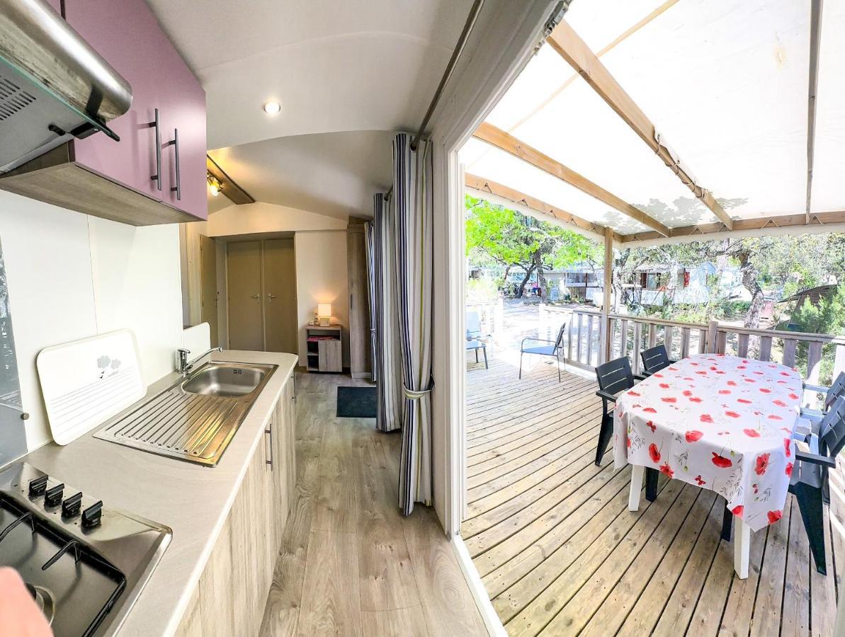 3 Bedroom Chalets Camping Lei Suves - Joycasa Roquebrune-sur Argens Kültér fotó